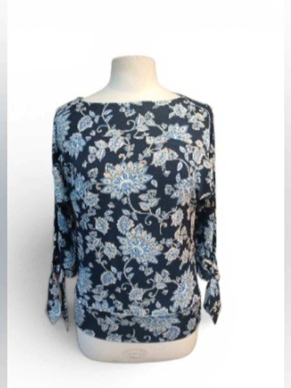 The Limited 3/4 Sleeve Top Ties At Sleeves